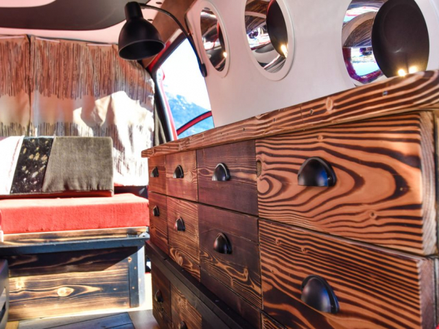 Aménagement caddy maxi meuble tiroir en bois recyclé